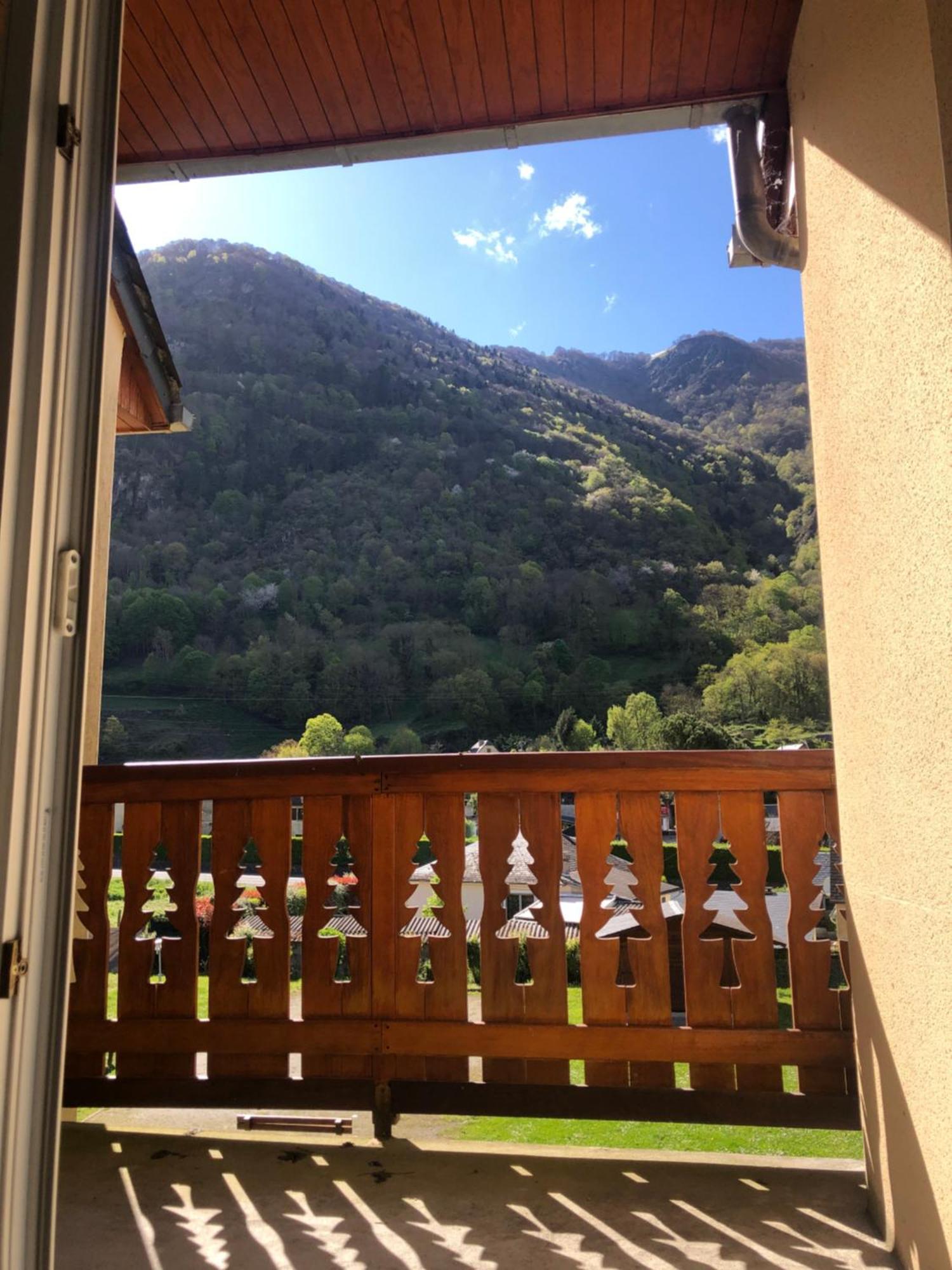 Appart T 3 Bagneres-De-Luchon Vue Montagne - Piscine Mi Juin Bagian luar foto