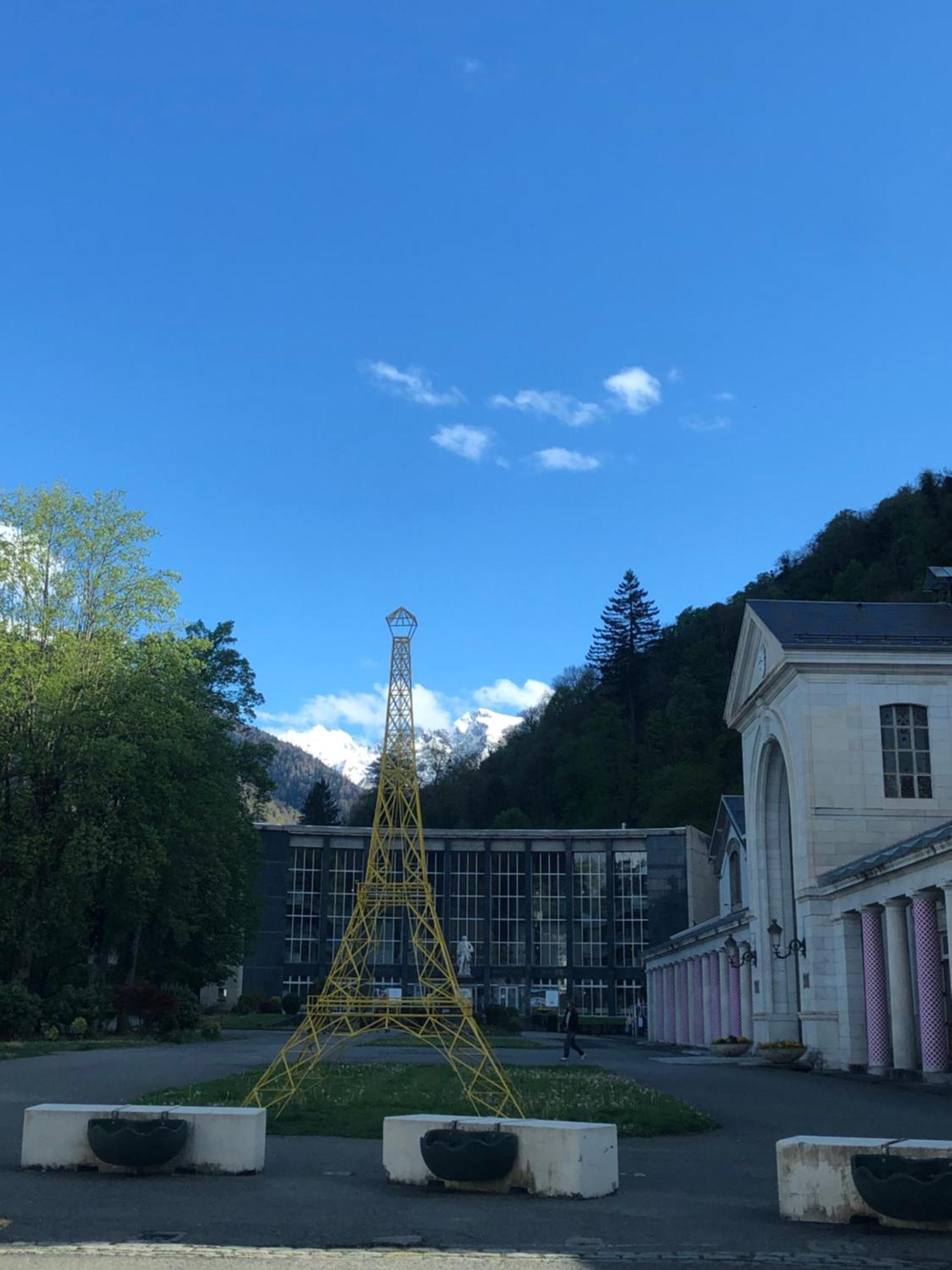 Appart T 3 Bagneres-De-Luchon Vue Montagne - Piscine Mi Juin Bagian luar foto